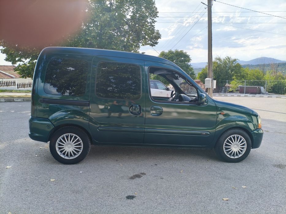 Рено Канго  1.4  бензин