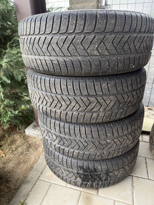 Anvelope iarna Pirelli Scorpion 235 60 R18