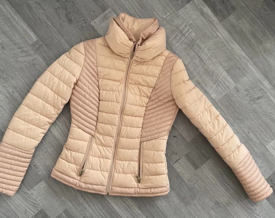 Есенно/ преходно дамско розово яке Guess размер М