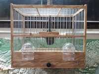Дървени клетки и капани за птици