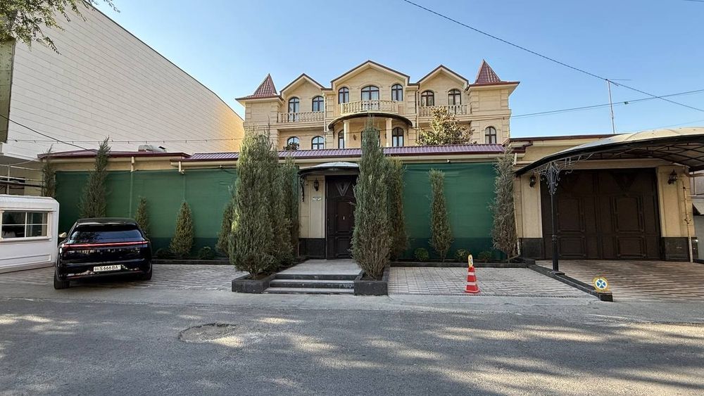 Аренда здания под посольство в центре Mirabad Avenue, Мирабад Авеню