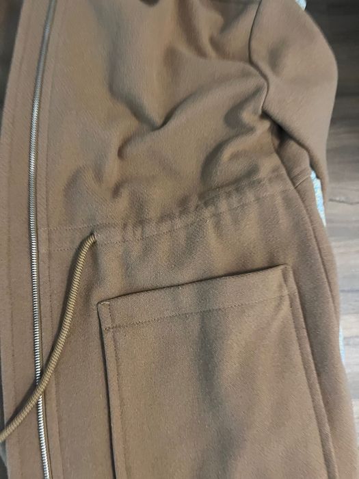 Палто Бенетон ново