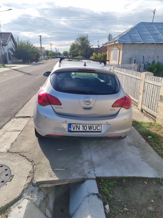 Opel astra j 2010