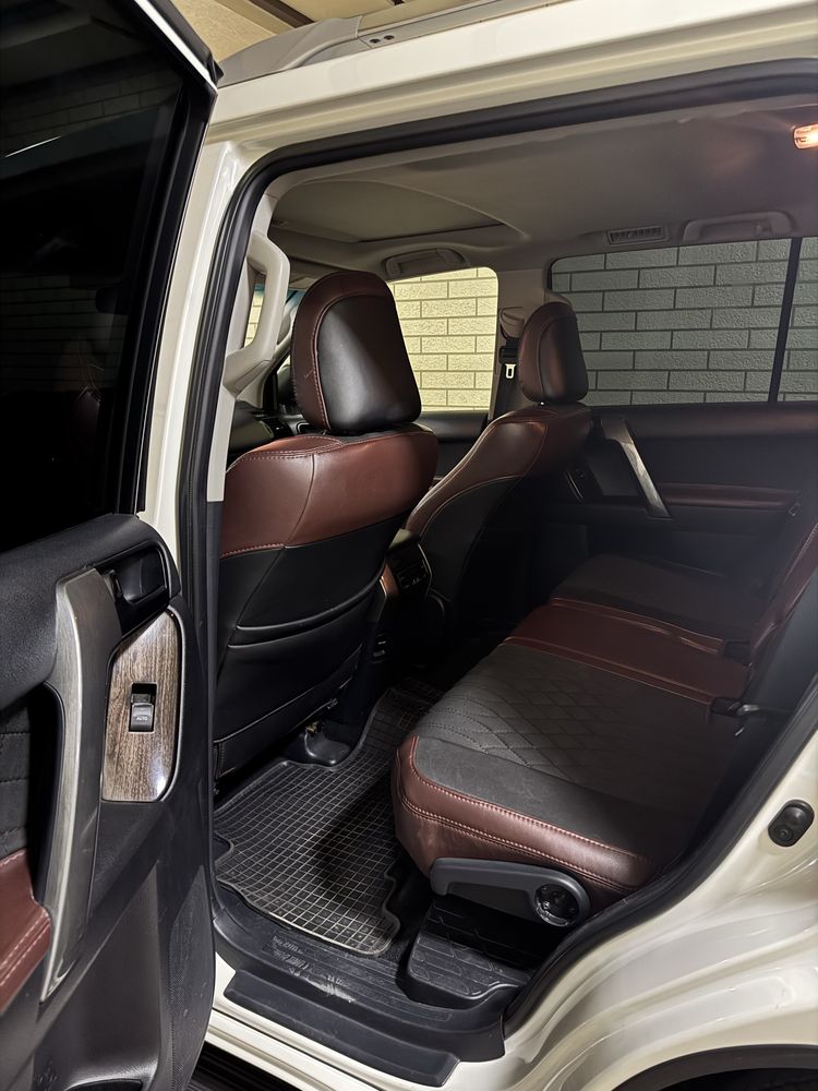 Land cruiser prado 150