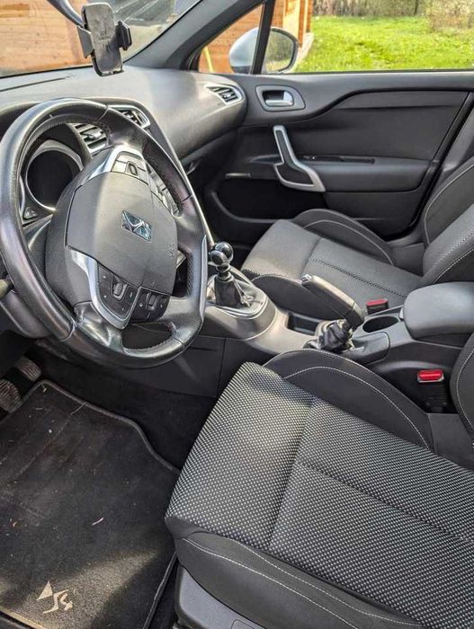 Vand/schimb Citroen DS4, 2012, 1,6 e-HDI (motor 9HR)-stare foarte buna