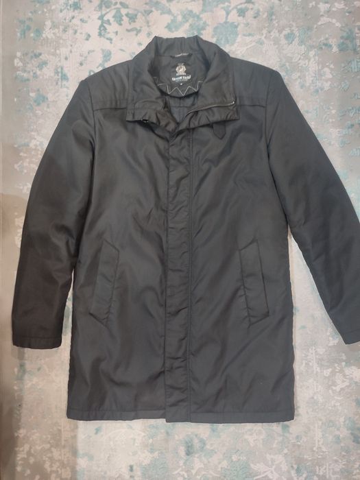 Мужская черная куртка