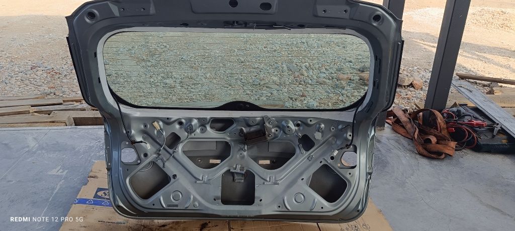 Заден багажник за Toyota Avensis