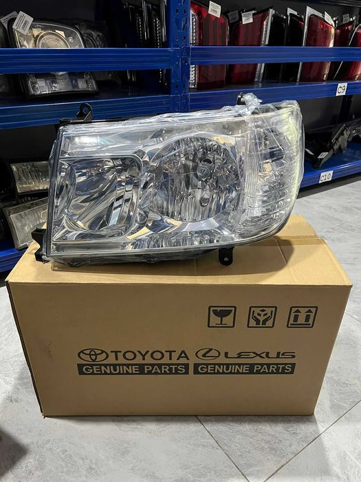 Фары на Toyota Land Cruiser 100 рестайлинг новые