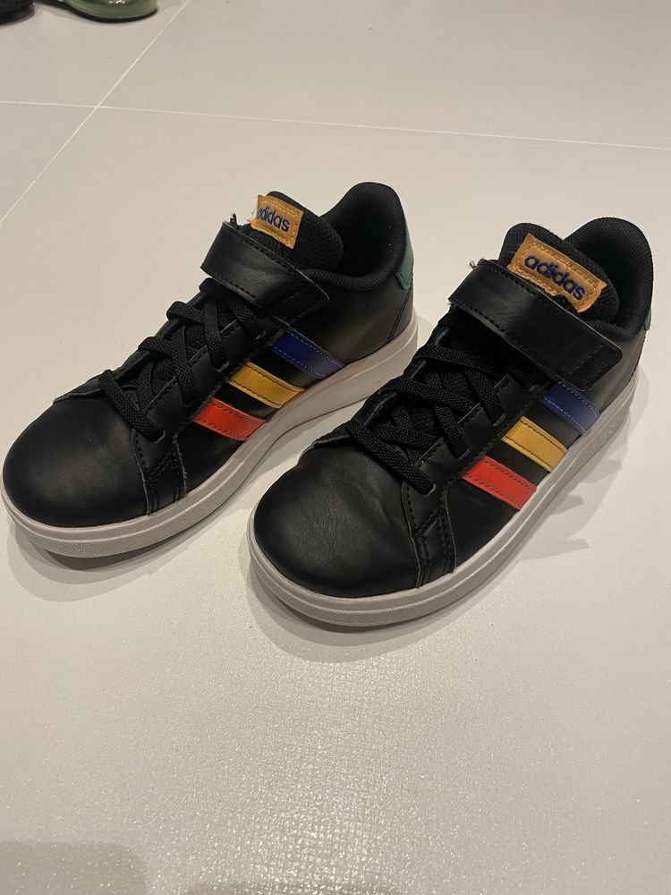 Детски маратонки Adidas Grand Court