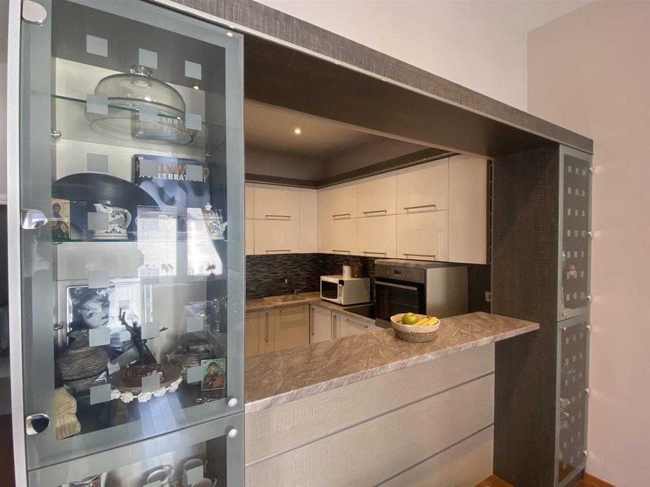 Дава се под наем Тристаен апартамент в Пловдив, Център - 92 кв.м за 453.9 € - Снимка #5