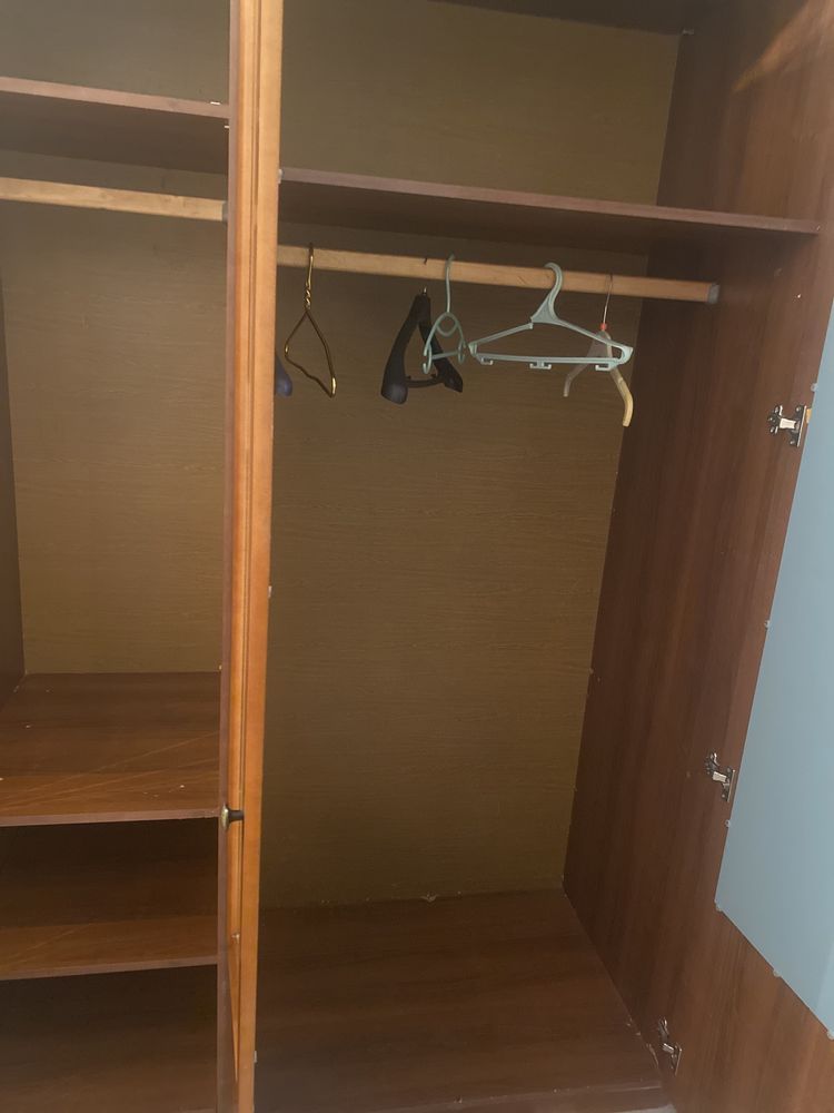 Бесплатно отдаю ,срочно забрать нужно