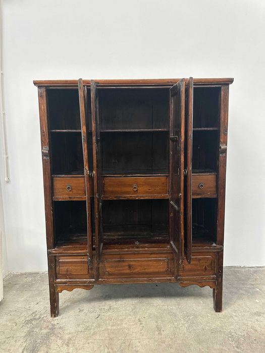 Vand dulap din lemn masiv , in stare buna!