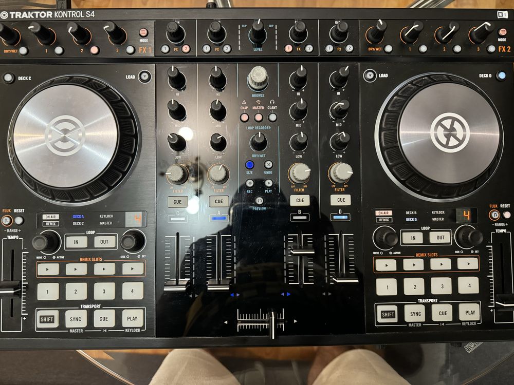 Traktor S4 mk2 в топ състояние