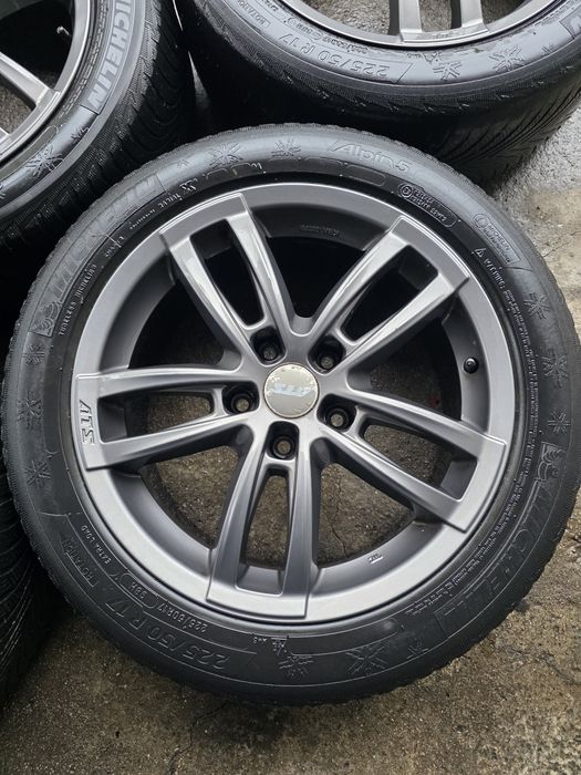 Джанти с гуми BMW 3 серия 17' 225 50 17