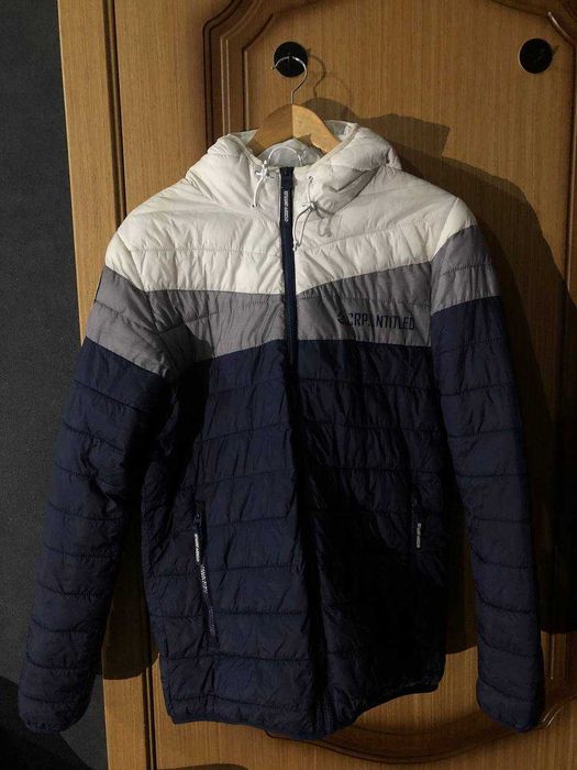 Мужская демисезонная куртка 46 размера