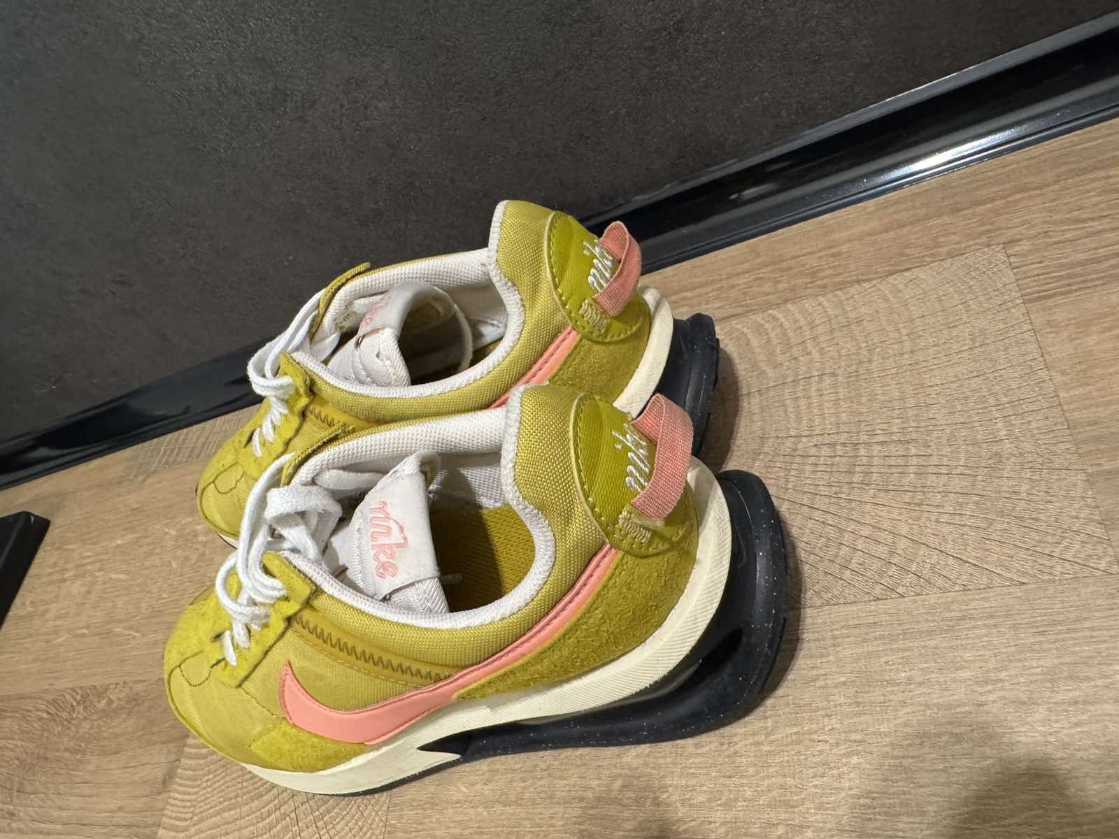 Детски маратонки NIKE  35.5