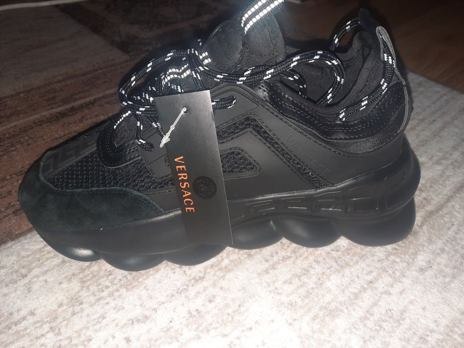 Versace Chain Reaction (White & Black)