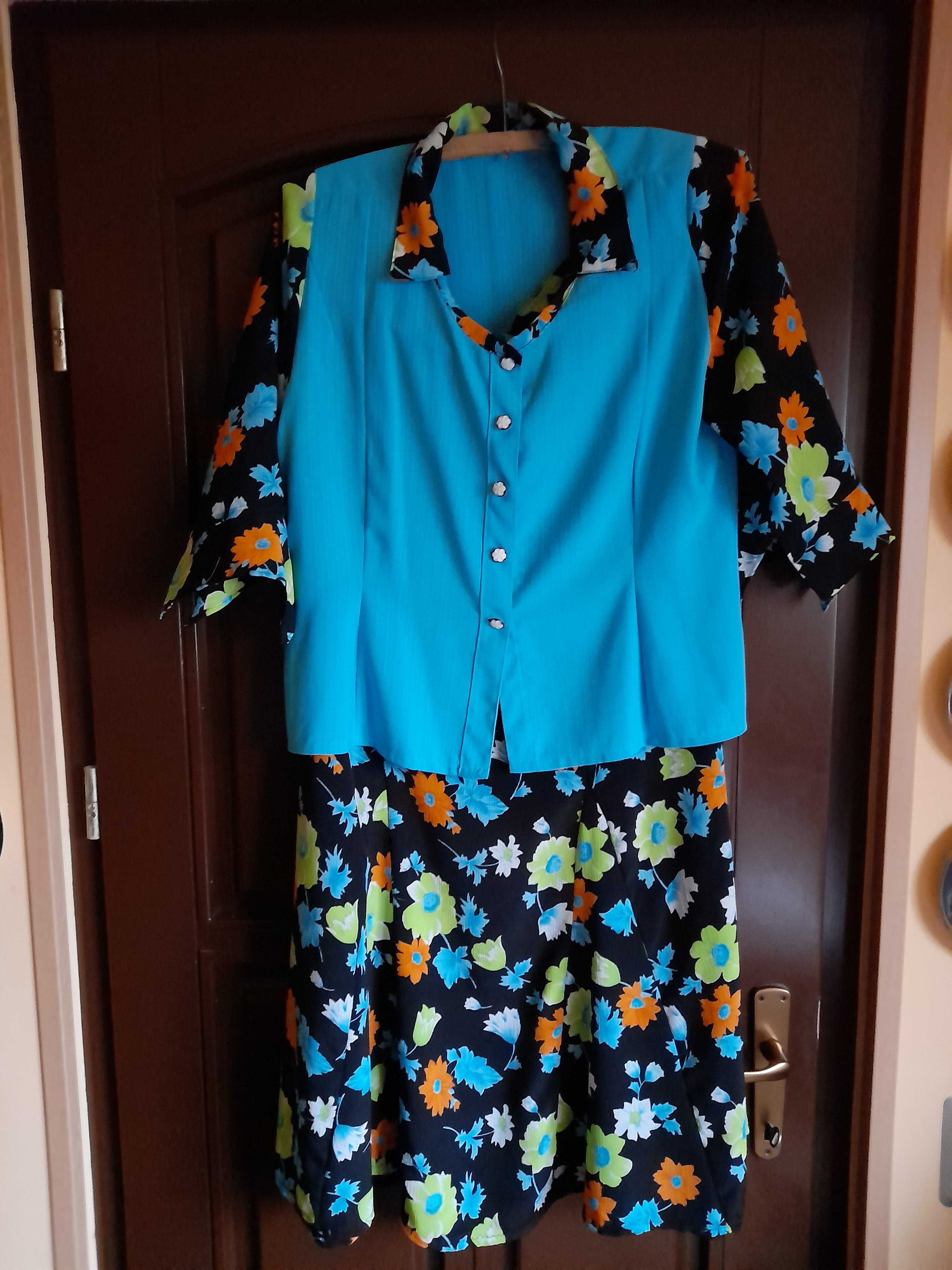 Costumas dama, de vara, handmade, albastru cu imprimeu floral, XL