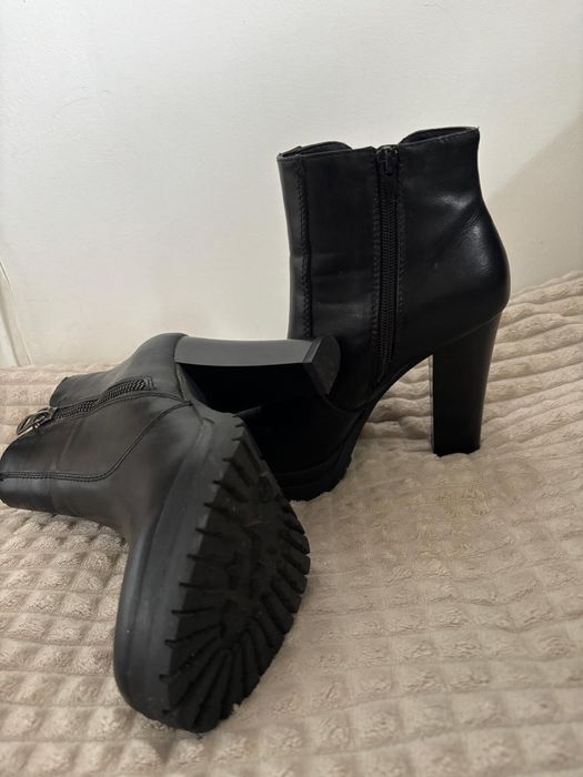 Botine din piele, noi, toc inalt