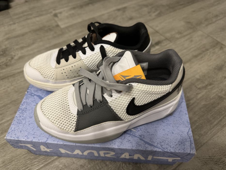 Adidasi Nike - Ja Morant