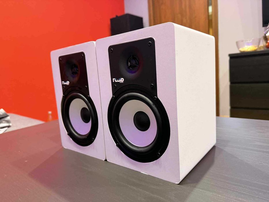 Fluid Audio C5 Активни Студийни Монитори.