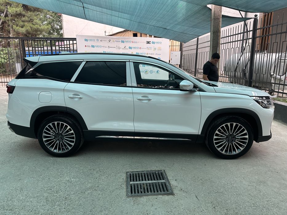 Продается JETOUR Х90