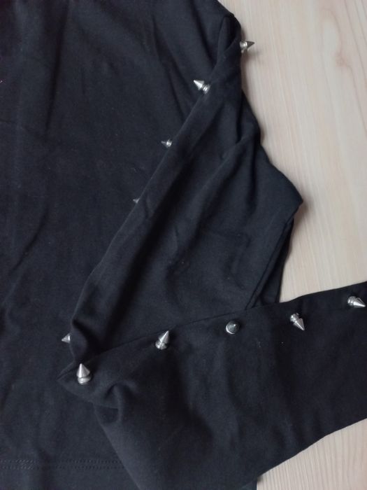 Bluză crop cu guler înalt Bershka