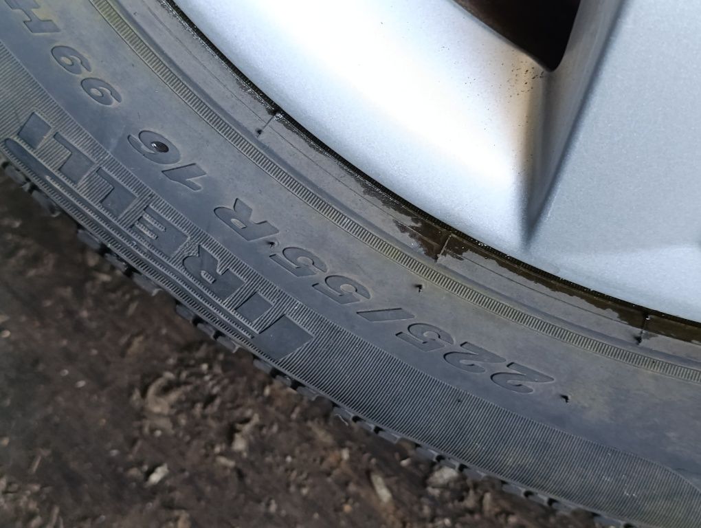 Диски л.п R16 c резиной на Ауди 5*112