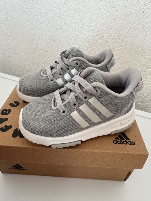 Маратонки Adidas 20 номер
