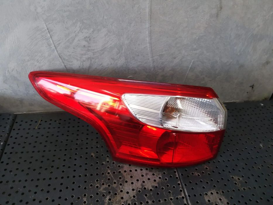 Stop tripla lampa stanga ford focus 3 bm5113405