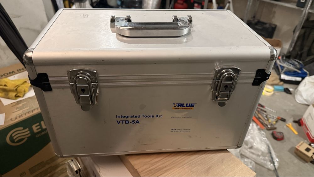 VALUE Вакум помпа пълен комплект