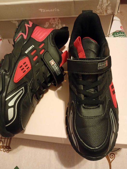 Adidași superbi unisex Nr.38