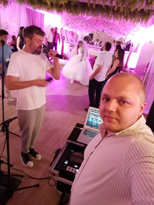 Dj  Evenimente  Nunta  Botez  Petreceri  Cununie  PoolParty  Private