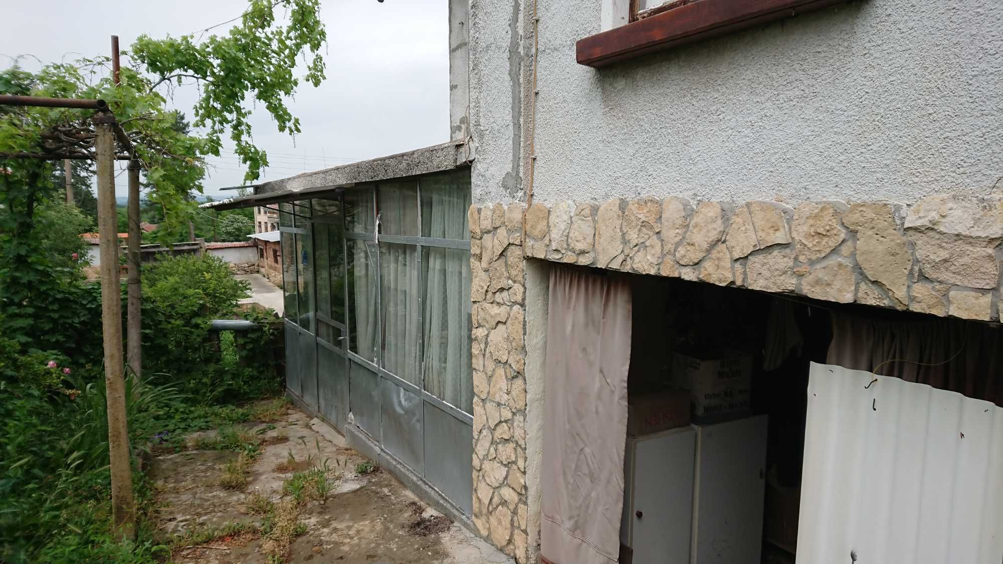Продавам къща в село Крушуна