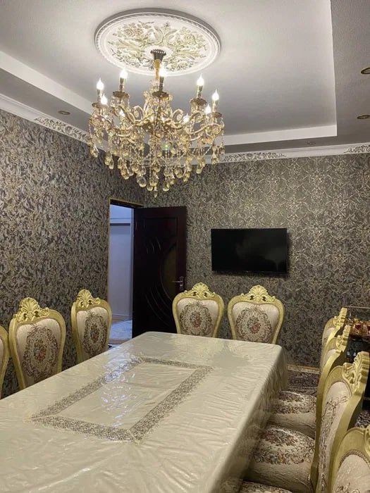 Срочно продается 3х комнатная квартира с мебелом техникой. в абай куча
