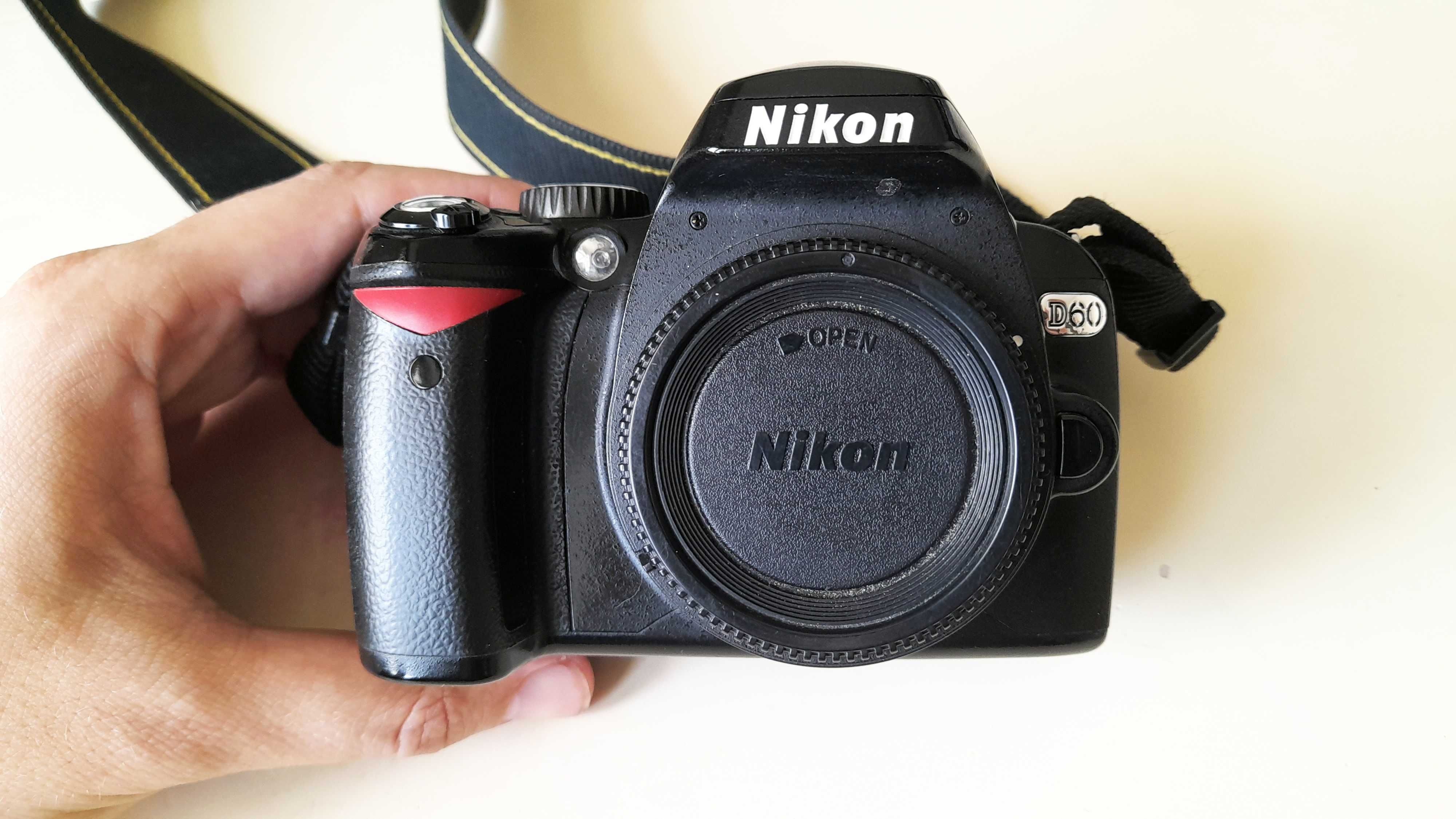 Фотоаппарат Nikon D60 + 3 объектива + сумка