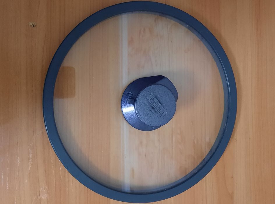 Крышка Тefal. Cтеклянная. Диаметр 25 см. Б/у.