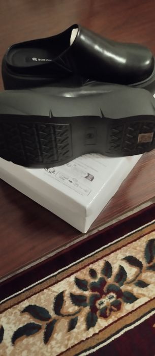 Продаю шлепки мюли