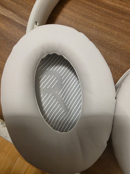 Casti cu anulare zgomot Bose QuietComfort White Smoke