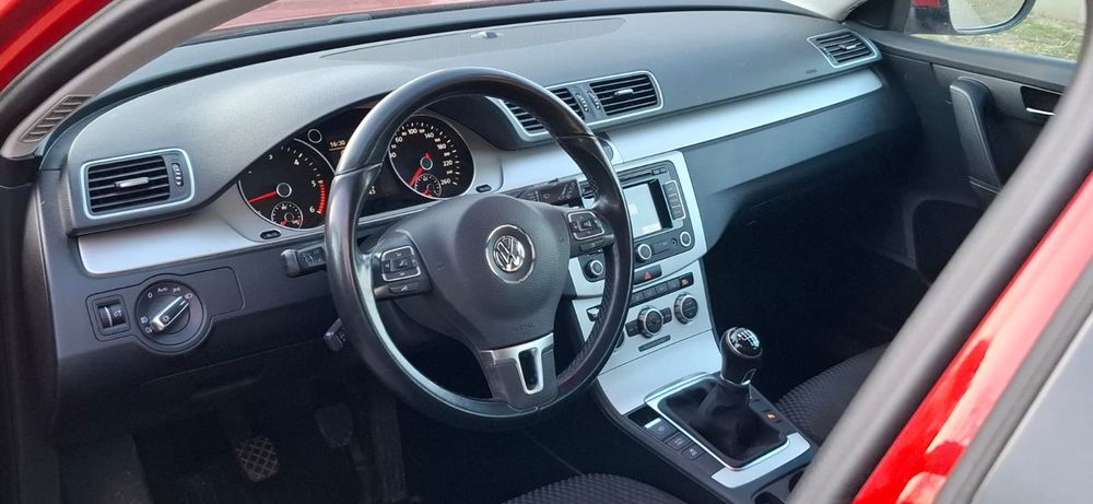 Vw Pasat 1.6 TDI . An 2014 / 09 Blue Motin . E 5 . Okazie