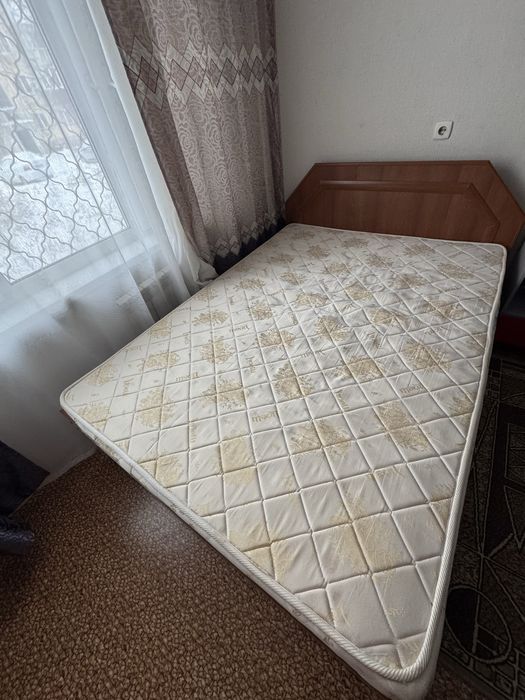 Продам кровать двухспальную