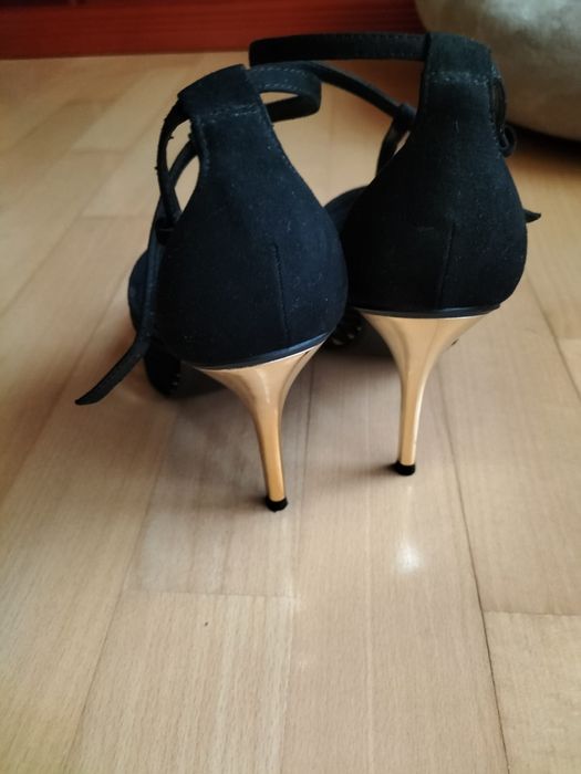 Sandale dama Zara mărimea 40