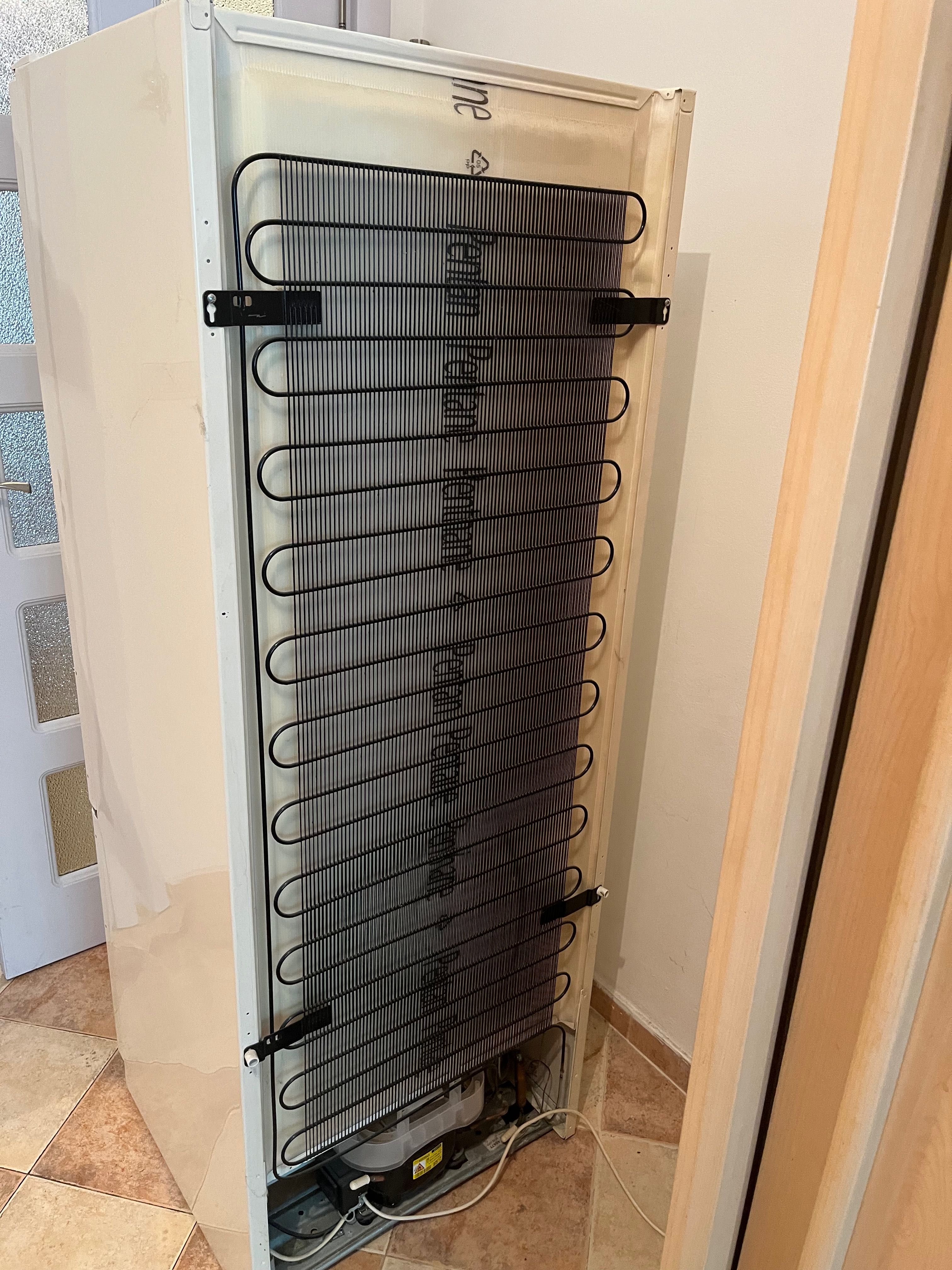 Хладилник GORENJE с долен фризер