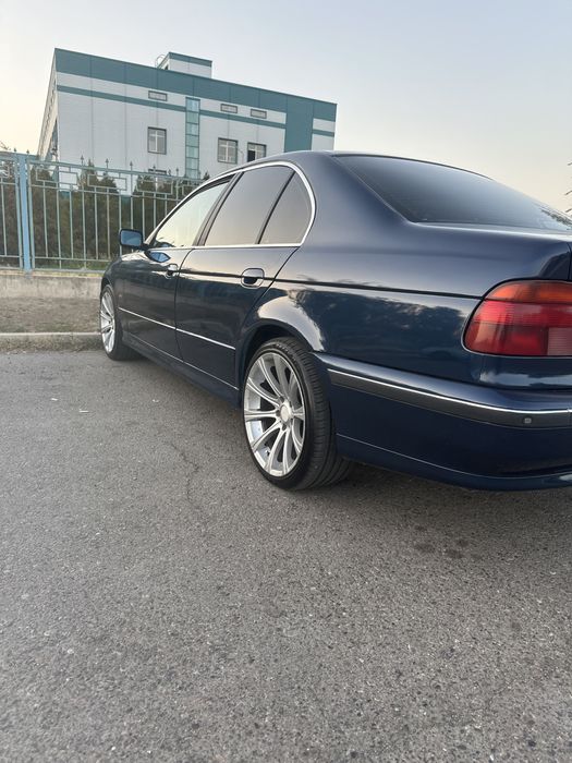 Диск е39 бмв разноширокие