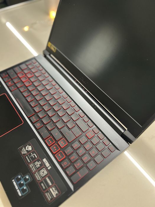 Геймърски лаптоп Acer Nitro 5 AN515-55 | I7-10750H | GTX 1650 Ti