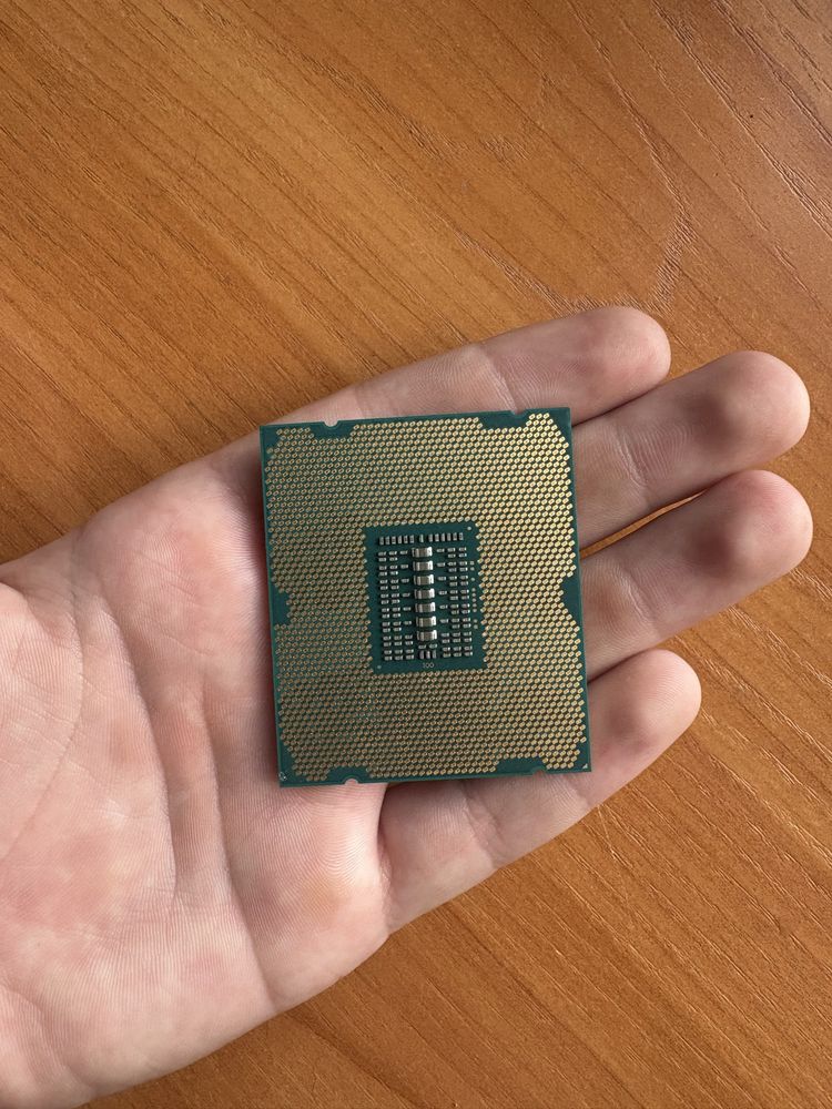 Процессор intel r xeon W52650v2