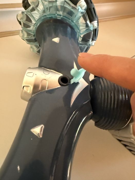 Машина робот на пульте управления