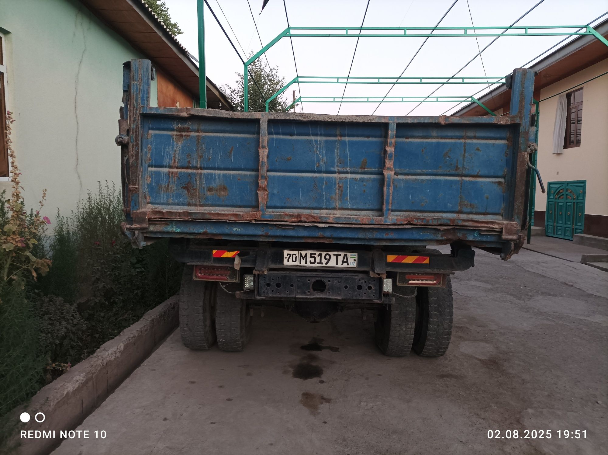 Zil 130 zernavoz