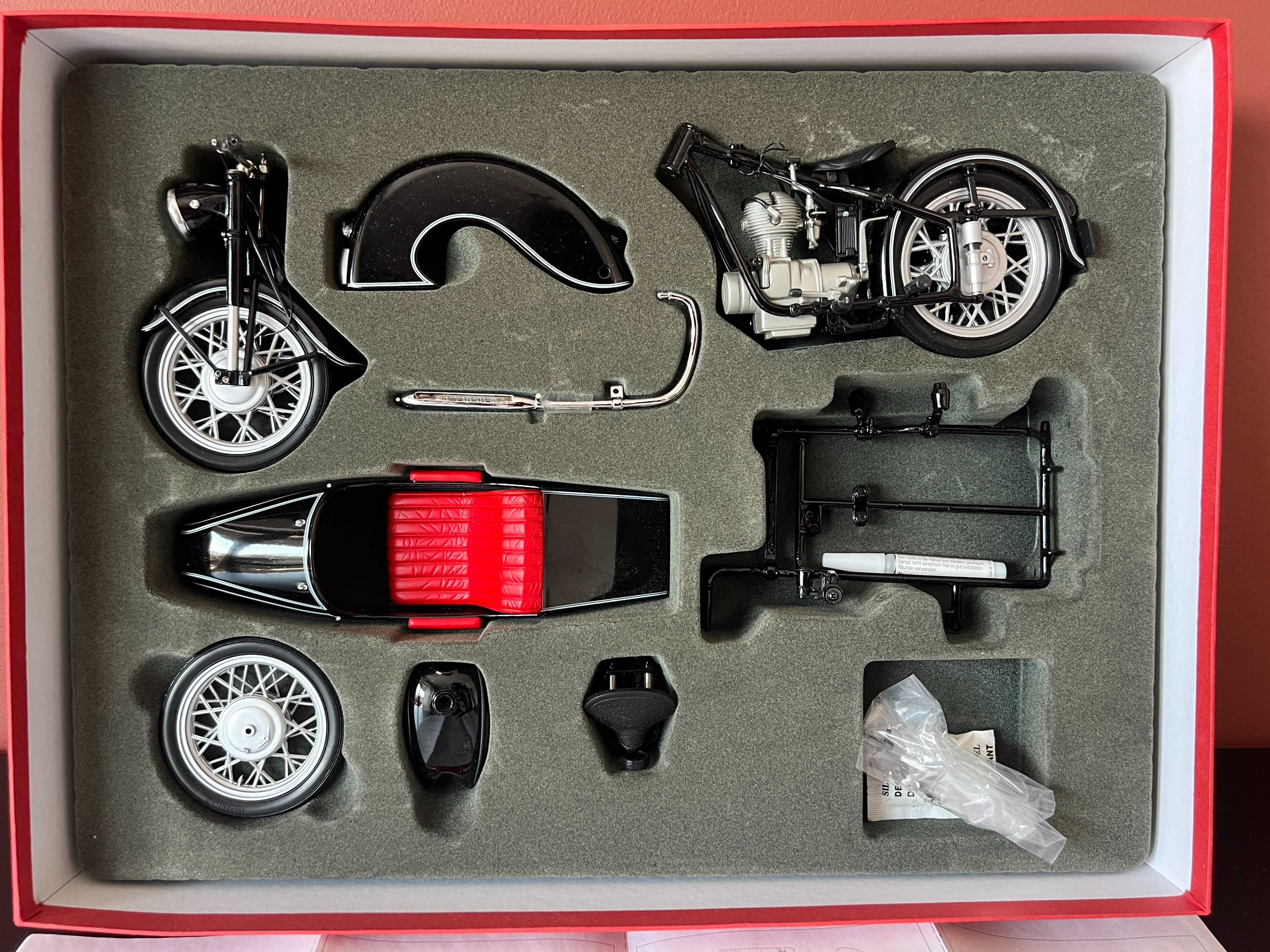 Jucarie Colectie Schuco 1/10 Motocicleta Cu Atas BMW R25/3
