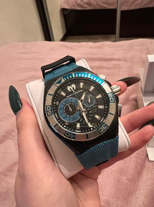 Часы мужские  TechnoMarine